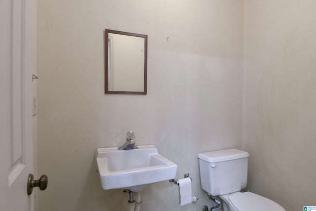 5000 Cameron Rd, Birmingham, AL 35242 - bathroom with toilet and a sink