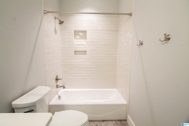 672 Kent Dairy Rd, Alabaster, AL 35007 - bathroom featuring washtub / shower combination, vanity, and toilet