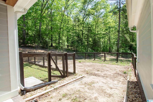 672 Kent Dairy Rd, Alabaster, AL 35007 - view of yard featuring fence