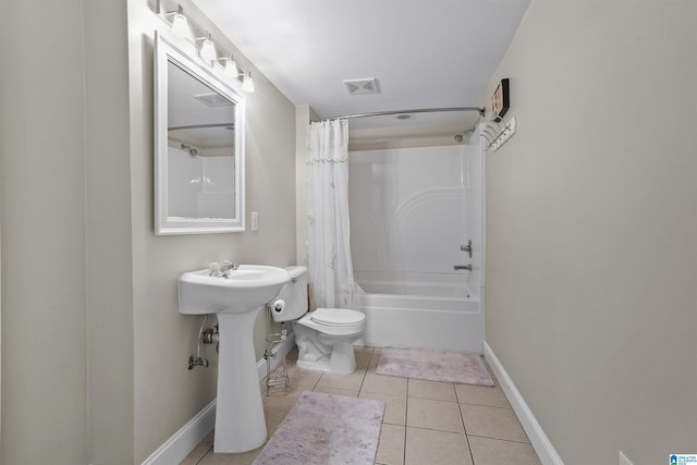 full bathroom featuring baseboards, tile patterned flooring, shower / tub combo with curtain, toilet, and visible vents