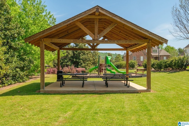 6037 Clubhouse Dr, Trussville, AL 35173 - view of property's community featuring a yard