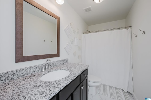 bathroom with visible vents, toilet, vanity, and a shower with curtain