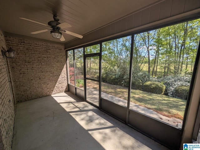 4206 Shinnecock Cir, Bessemer, AL 35022 - unfurnished sunroom with ceiling fan