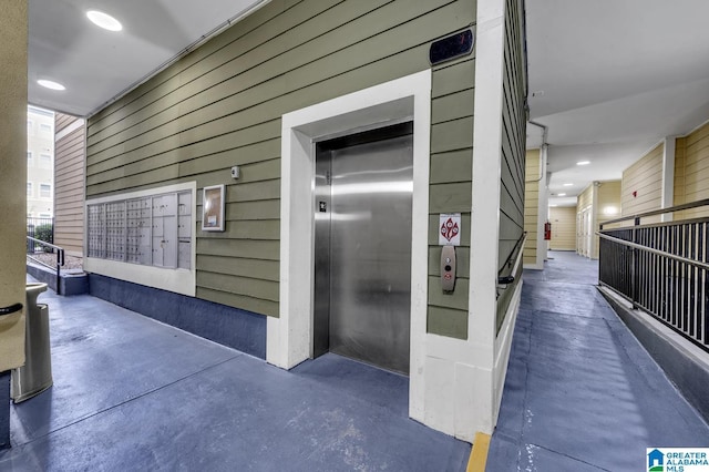 doorway to property with elevator