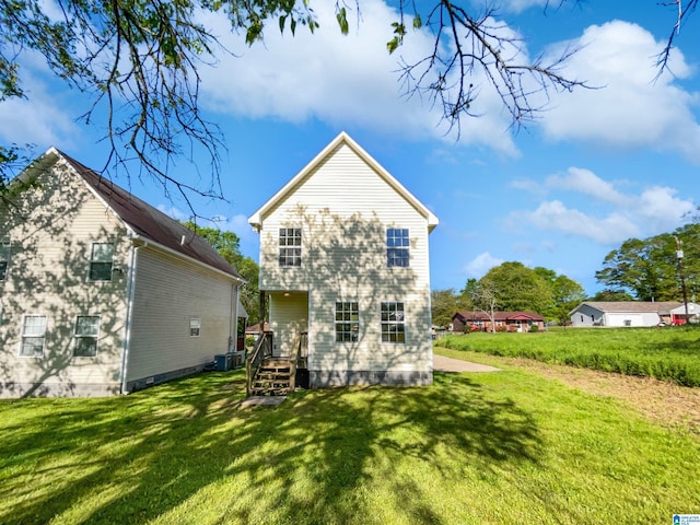 3 Holt Ave, Birmingham, AL 35214 - back of property with a lawn
