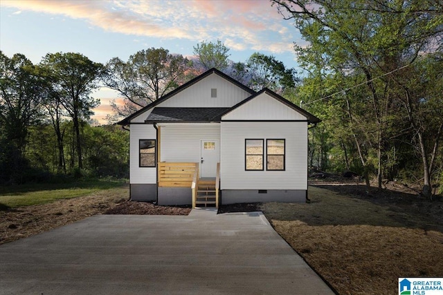 400 Ingram Ave W, Oneonta, AL 35121 - bungalow with a shingled roof and crawl space