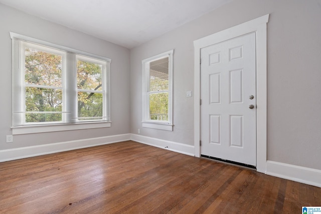 686 Ridge Top Cir, Birmingham, AL 35206 - unfurnished room with wood finished floors and baseboards