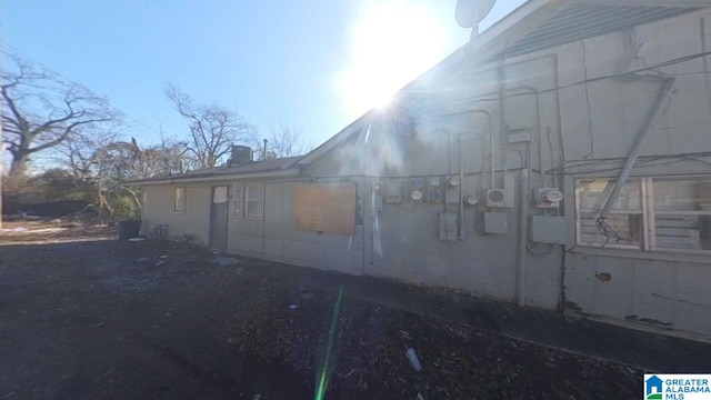 view of home's exterior