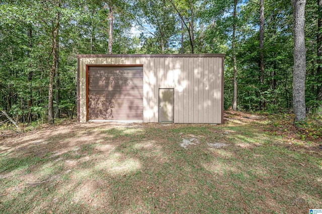 view of outdoor structure with an outdoor structure