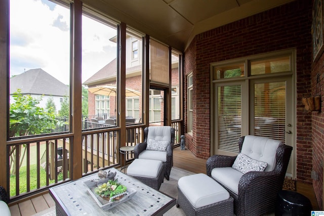 view of sunroom / solarium