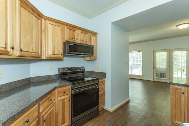 kitchen with ornamental molding, baseboards, stainless steel electric stove, and dark wood-type flooring
