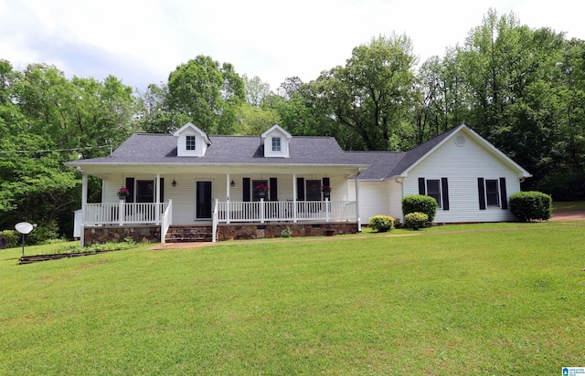 view of front of house with a front lawn, crawl space, a porch, and a shingled roof