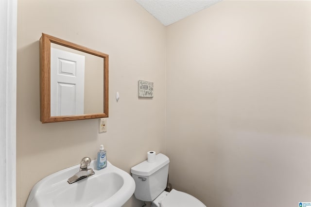 108 Dee Hendrix Rd, Hueytown, AL 35023 - bathroom with toilet and a sink