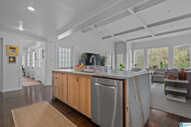 kitchen with recessed lighting, a sink, a center island with sink, dishwasher, and open floor plan