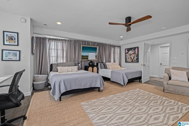 bedroom with visible vents, recessed lighting, ceiling fan, and baseboards