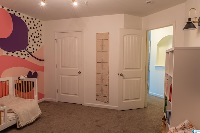 bedroom featuring carpet floors