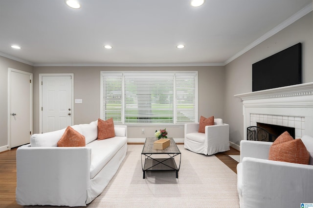 2005 Southwood Rd, Vestavia Hills, AL 35216 - living area with baseboards, recessed lighting, ornamental molding, and wood finished floors