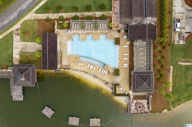 1904 Blackridge Rd, Hoover, AL 35244 - aerial view featuring a water view