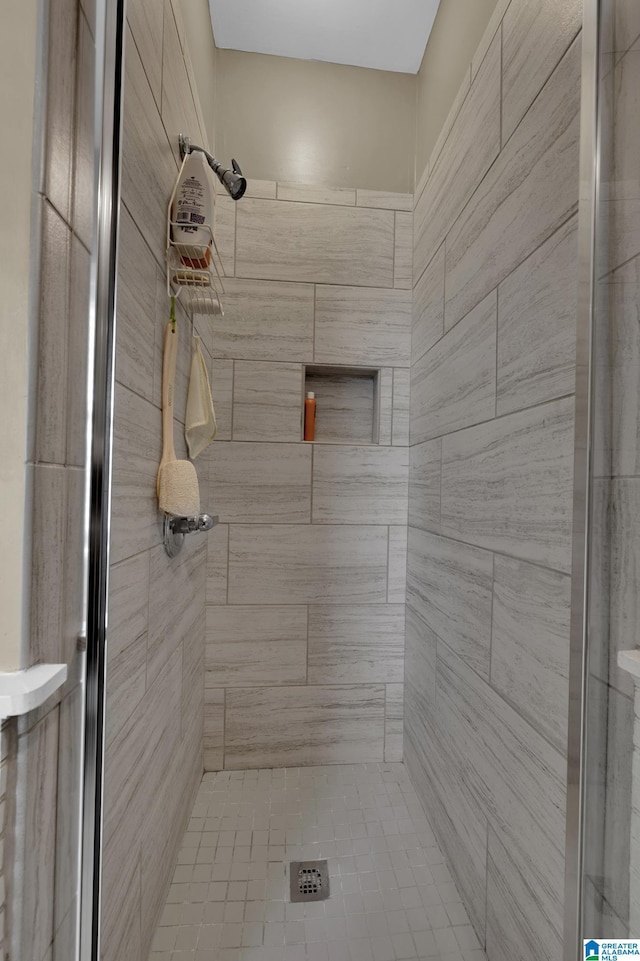 190 Drennen Park Cir, Hayden, AL 35079 - full bath with a shower stall