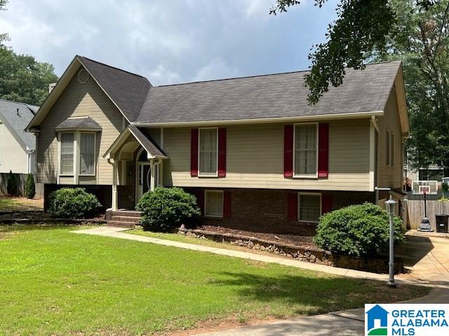 96 Tomahawk Cir, Pelham, AL 35124 - view of bi-level home