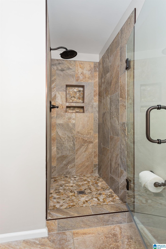 3516 Griffitt Bend Rd, Talladega, AL 35160 - full bathroom featuring a shower stall