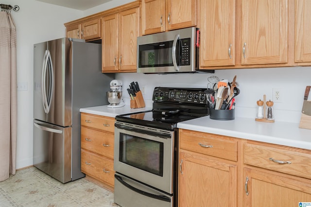 20443 Hepzibah Church Rd, Mccalla, AL 35111 - kitchen with light countertops and appliances with stainless steel finishes