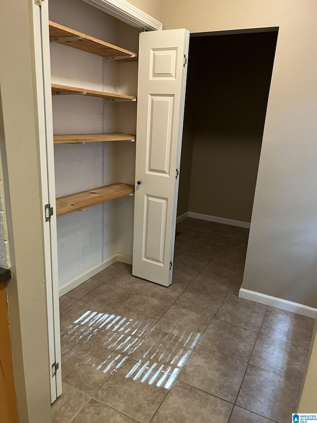2128 Rockland Dr, Hoover, AL 35226 - view of closet