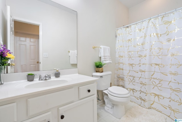 108 Tocoa Cir, Helena, AL 35080 - full bath featuring toilet, tile patterned floors, a shower with shower curtain, and vanity