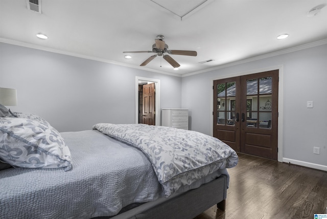 1856 Southwood Rd, Vestavia Hills, AL 35216 - bedroom featuring recessed lighting, baseboards, wood finished floors, visible vents, and ornamental molding