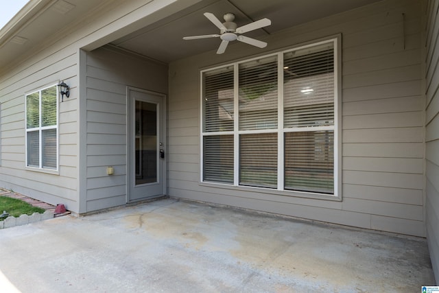 view of patio with ceiling fan