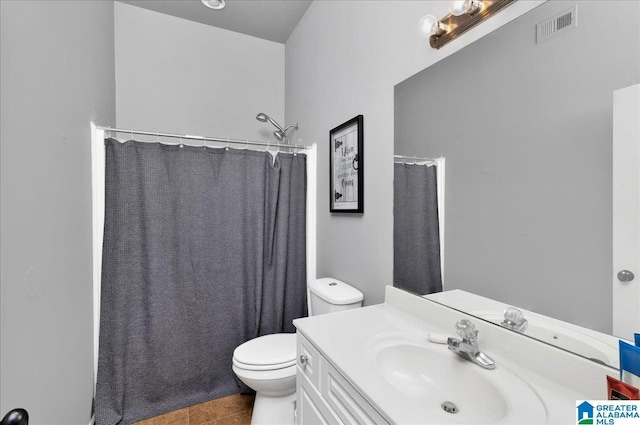 full bathroom with visible vents, tile patterned flooring, vanity, toilet, and a shower with curtain