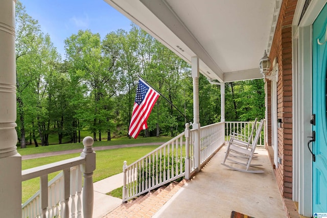 view of patio / terrace with covered porch