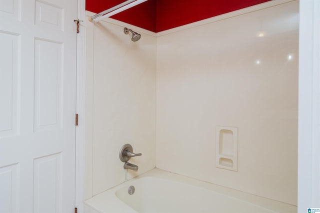 full bath featuring bathtub / shower combination