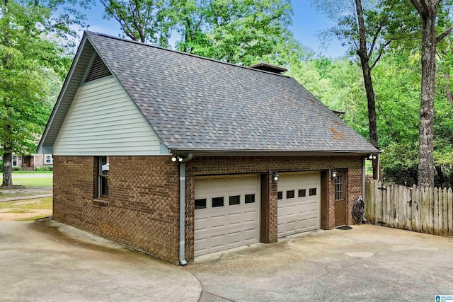6522 Quail Run Dr, Pelham, AL 35124 - garage with driveway