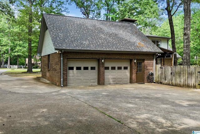 6522 Quail Run Dr, Pelham, AL 35124 - garage with concrete driveway