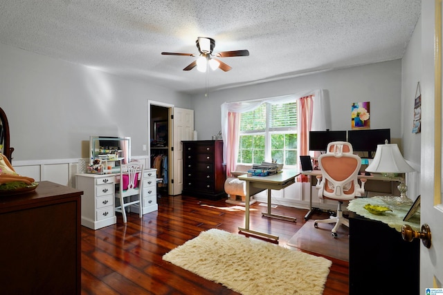 6522 Quail Run Dr, Pelham, AL 35124 - office area featuring hardwood / wood-style floors, a textured ceiling, ceiling fan, and a wainscoted wall