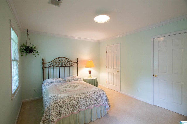 836 Tulip Poplar Dr, Hoover, AL 35244 - bedroom featuring light carpet, crown molding, and baseboards