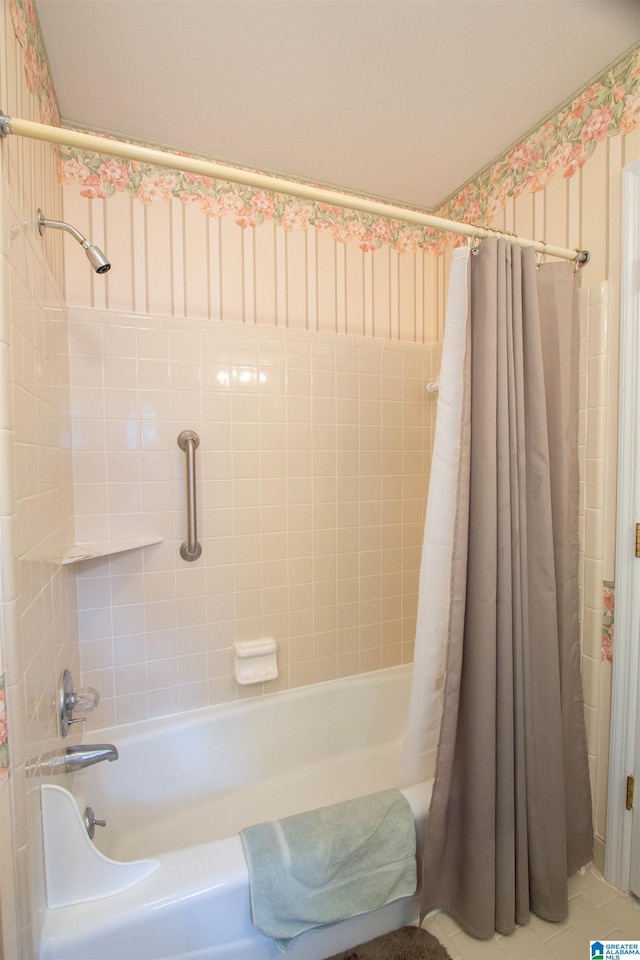 836 Tulip Poplar Dr, Hoover, AL 35244 - full bath with shower / bath combination with curtain
