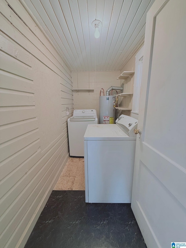 103 Thatcher St, Piedmont, AL 36272 - laundry room featuring separate washer and dryer, laundry area, and gas water heater