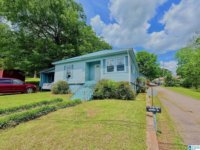 103 Thatcher St, Piedmont, AL 36272 - bungalow featuring metal roof and a front yard