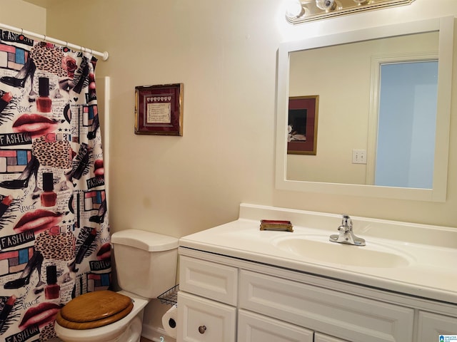 196 King James Ct, Alabaster, AL 35007 - full bathroom with vanity, toilet, and a shower with curtain