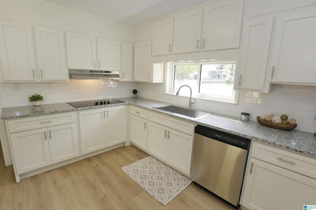 kitchen featuring stainless steel dishwasher, black electric cooktop, under cabinet range hood, a sink, and light wood-style flooring