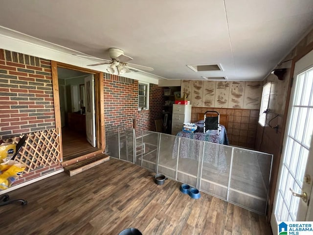 welcome area with a ceiling fan