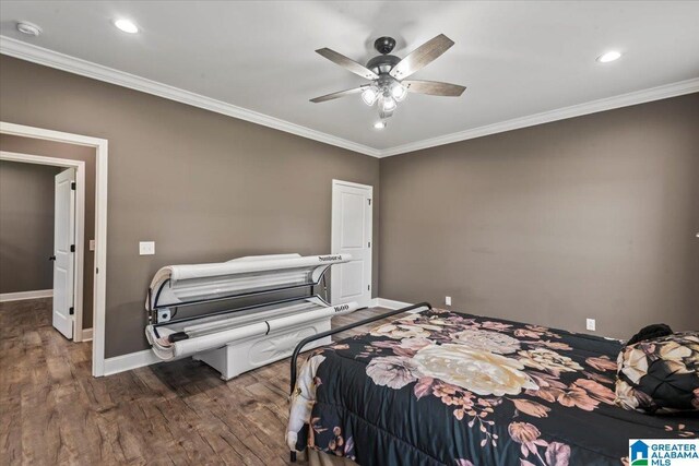 1520 Day Gap Rd, Cullman, AL 35057 - bedroom featuring recessed lighting, baseboards, ornamental molding, and wood finished floors