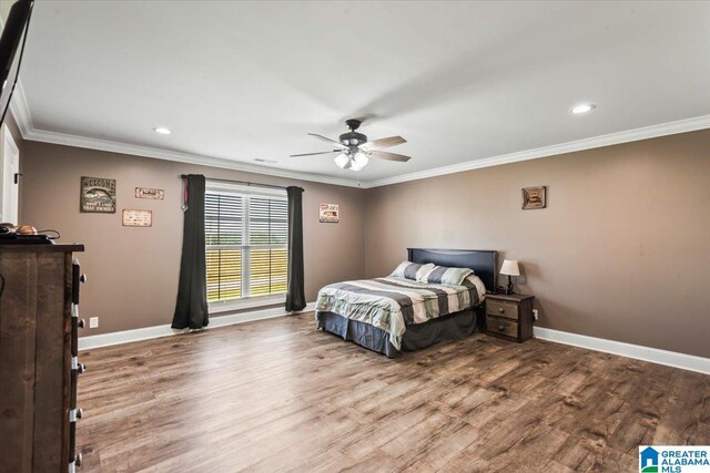 1520 Day Gap Rd, Cullman, AL 35057 - bedroom featuring baseboards, ornamental molding, wood finished floors, and recessed lighting