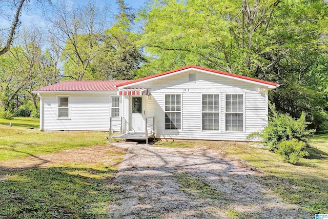 2928 University Way, Centreville, AL 35042 - view of front of home featuring a front lawn and metal roof