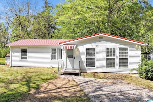 2928 University Way, Centreville, AL 35042 - single story home featuring metal roof and a front yard