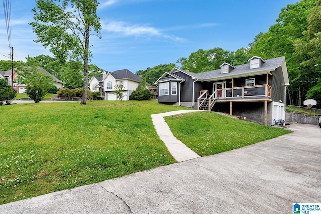 1522 Bower Dr SE, Cullman, AL 35055 - view of front of house featuring a porch, a residential view, driveway, and a front yard