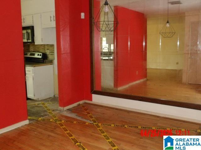 3821 Windhover Cir Unit 6, Vestavia Hills, AL 35216 - hallway with baseboards