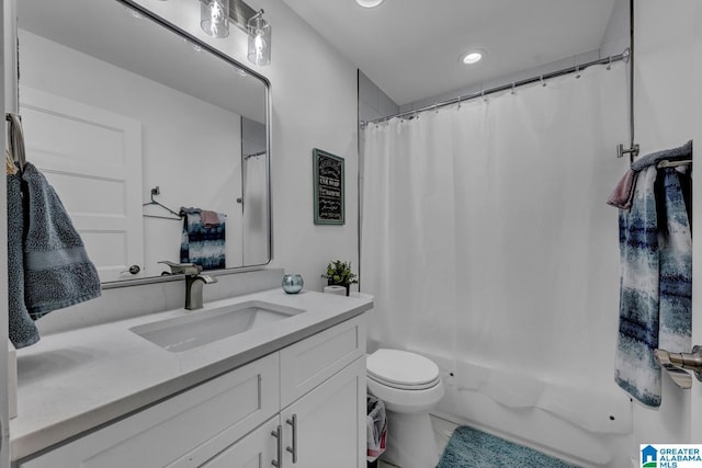 3824 Midway Rd, Adamsville, AL 35005 - bathroom featuring toilet, recessed lighting, shower / bath combo, and vanity